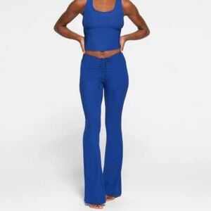 SKIMS Soft Lounge Ribbed Flare Pants Cobalt Blue NWT Size L